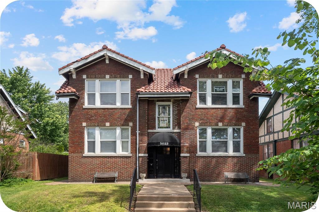 Here's an investors dream! Located in the heart of Southampton-- this 4-family has so much to offer! Walking distance to everything that Macklind has to offer...Russell's, Espresso Yourself, The Mack, Clementine's Ice Cream + just a short jaunt to all the Kingshighway action like Bud's Pizza, The Golden Hoosier, Piper's Coffee & so much. more! One unit has been beautifully updated with refinished hardwoods, fresh paint and a completely updated kitchen and bathroom. The other three units are in great shape. Rents are currently $1,250, $1,185, $1,145, and $995 (below market rent). All units have similar layouts...Living room/dining room, kitchen, one good sized bedroom and one smaller bedroom (perfect for an office or kids room). Laundry and storage is located in the basement. Out back you'll find a huge parking pad and fenced in yard!