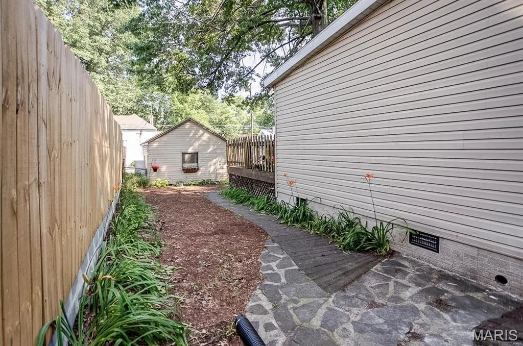 NOT IN A SUBDIVISION - Residential Lease