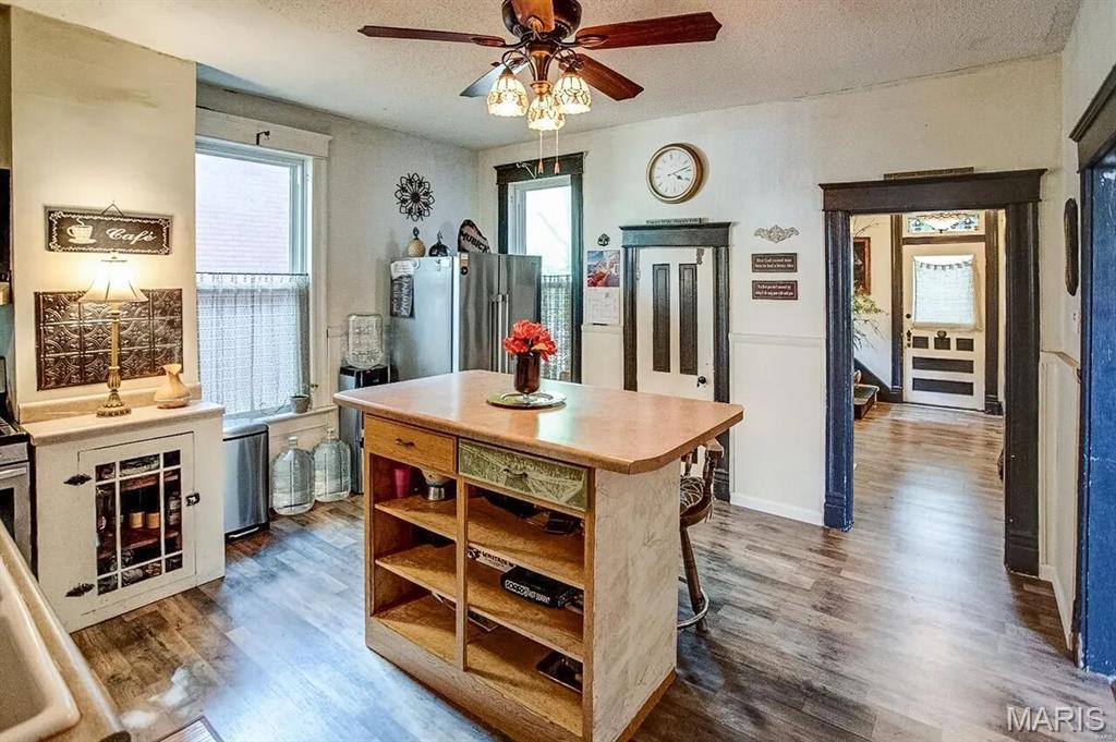 NOT IN A SUBDIVISION - Residential Lease