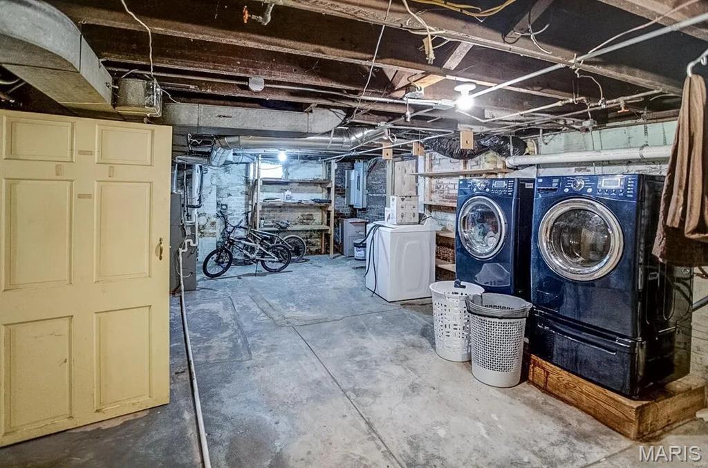 NOT IN A SUBDIVISION - Residential Lease