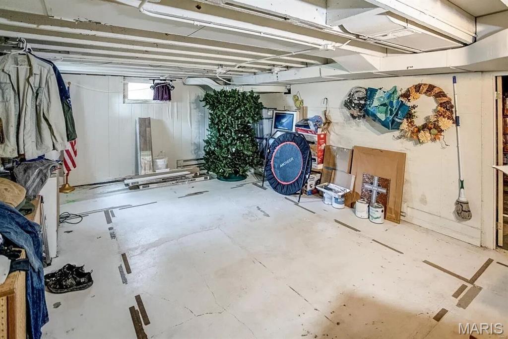 NOT IN A SUBDIVISION - Residential Lease