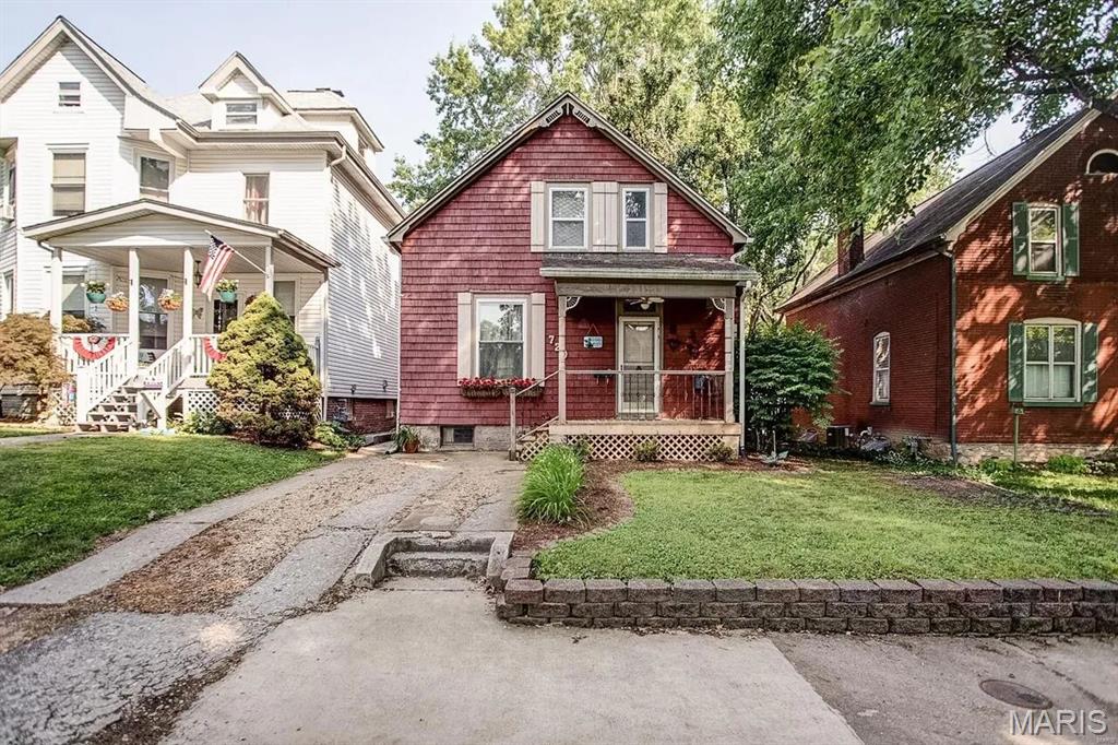 NOT IN A SUBDIVISION - Residential Lease