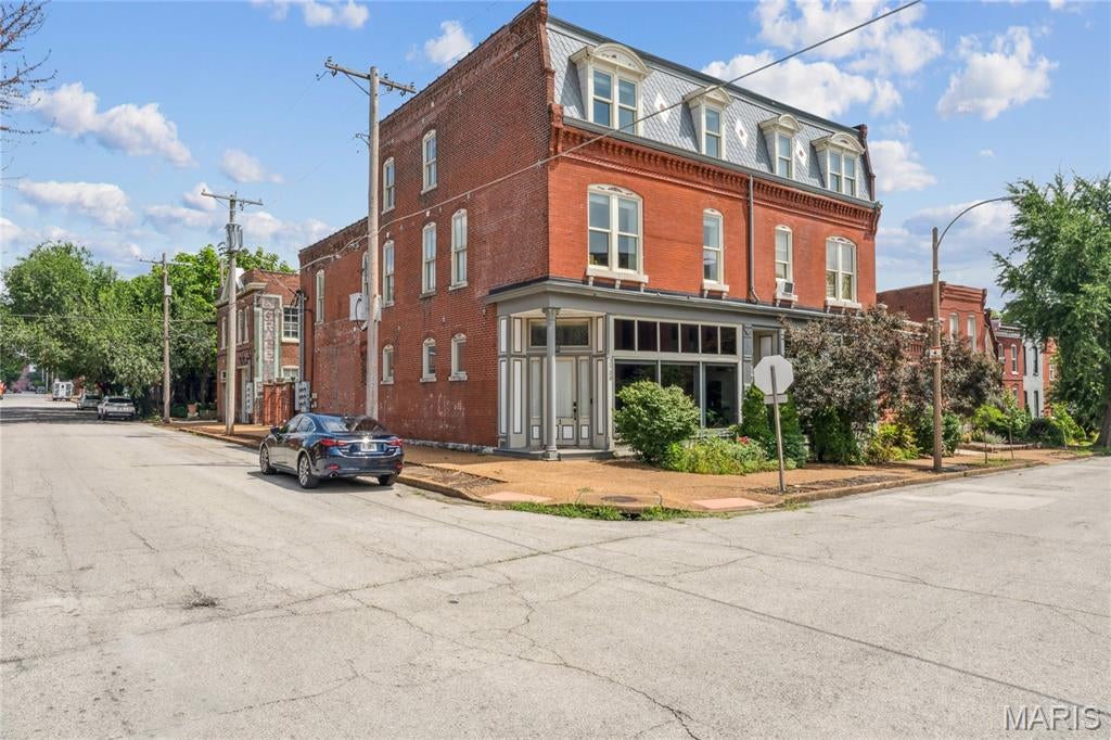 Indiana Condo - Residential