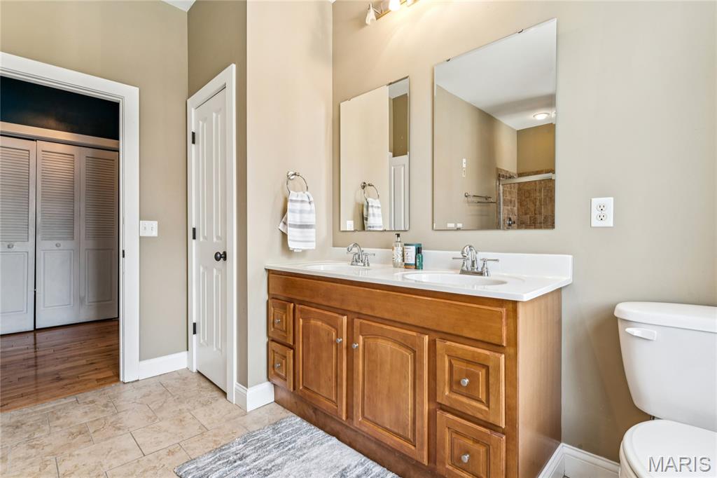 Indiana Condo - Residential