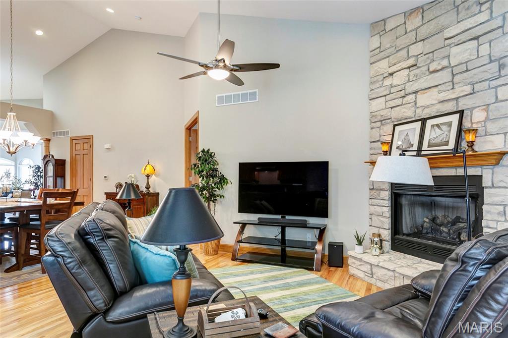 Villas At Whispering Oaks #2 - Residential