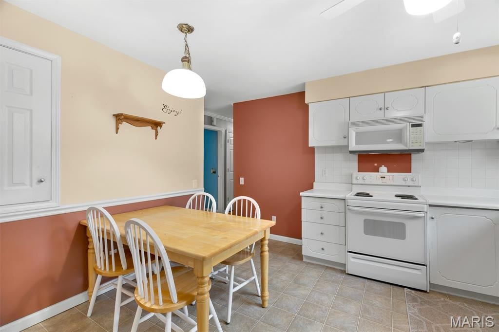 Country Place 12 - Residential