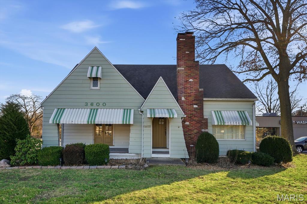 LIVE/WORK Opportunity! Commercial Zoning with Two Buildings on Half Acre! This unique property offers exceptional flexibility with C-2 commercial zoning while currently functioning as a residential residence. Whether your vision includes a primary home, professional office, or a new business venture, this site provides a wide range of possibilities. Situated on approximately ½ acre, the property includes two separate structures with ample parking. The main home features 4 bedrooms and 1 full bathroom, with a functional layout that includes a bedroom, bathroom, living room, dining room, and kitchen on the main level, plus three additional bedrooms upstairs. A full basement adds extra value with toilet and plenty of storage space. A secondary rear structure provides an additional 500+ square feet, ideal for a variety of uses depending on your needs. While zoned commercial, the property may also continue to be used residentially. HIGH TRAFFIC LOCATION!
Seller is a licensed Missouri Real Estate Agent. Duplicate Listing of MLS#26002098
