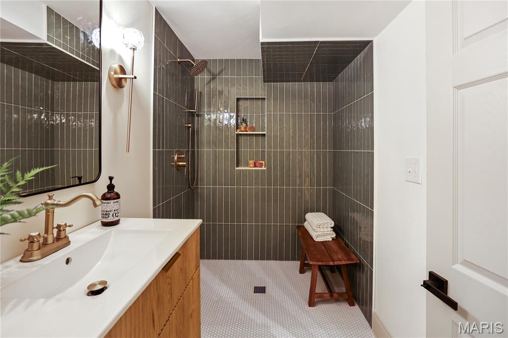 Tealridge 1 - Residential