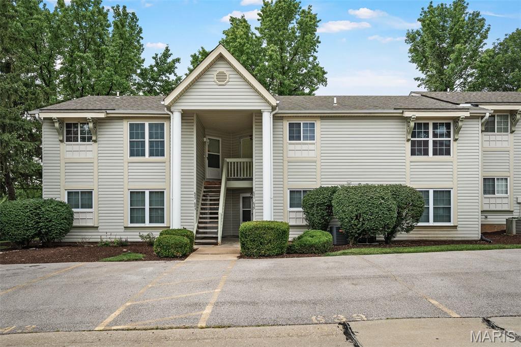 Welcome home to this beautifully updated, well-maintained one bedroom, one bathroom condo in the desirable Sugarwood Condominium Community. The open floor plan provides ample natural lighting welcoming you from the moment you walk in the door. The spacious living area is perfect for relaxing after a busy day. Open the sliding glass door and step outside to enjoy the view from the easy to maintain composite deck. The large bedroom features a walk-in closet and easy access to the fully updated bathroom including a walk-in shower with tile surround and glass doors and vanity with a touchless bathroom sink. The beautiful kitchen features stainless steel appliances and easy access to laundry. The Sugarwood Community features a clubhouse and pool for resident use. Washer, dryer, and refrigerator are included in the sale. 

Open house Saturday, June 20th from 11 AM to 1 PM. Showings start at 10 AM Friday.