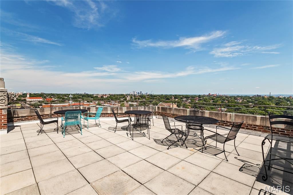 South Side Tower Condo - Residential