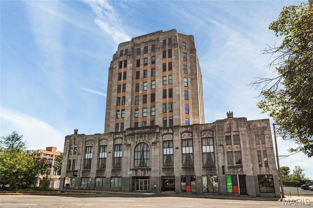 South Side Tower Condo - Residential