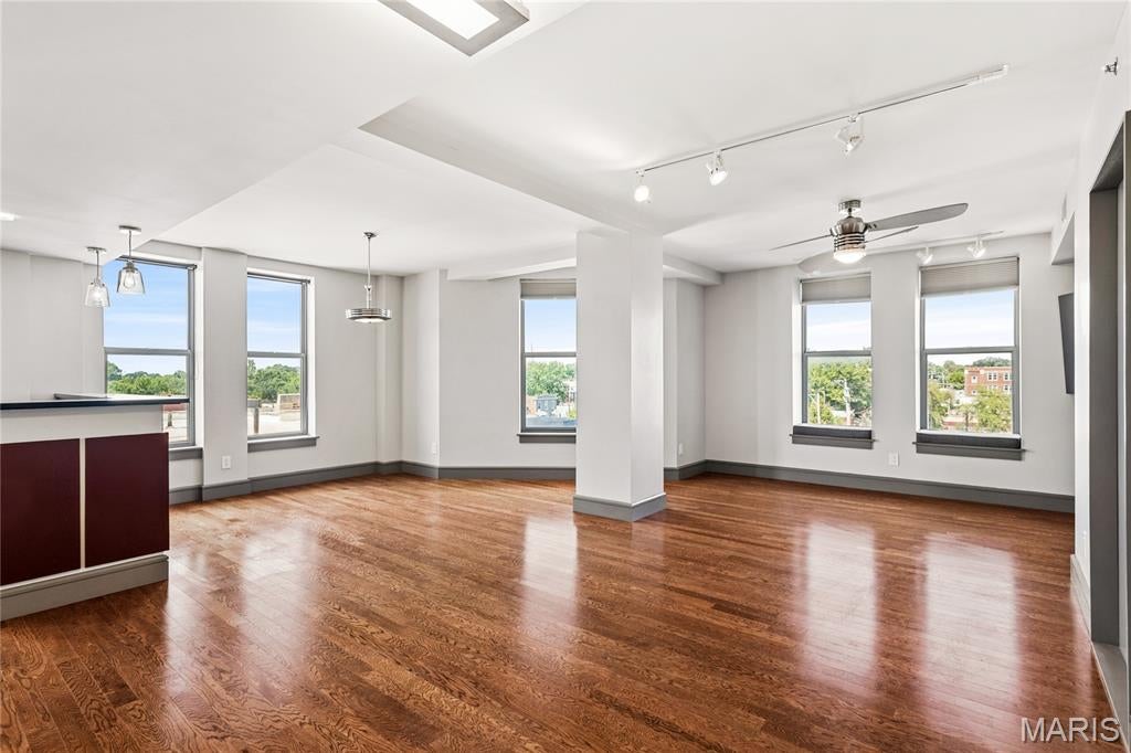 South Side Tower Condo - Residential