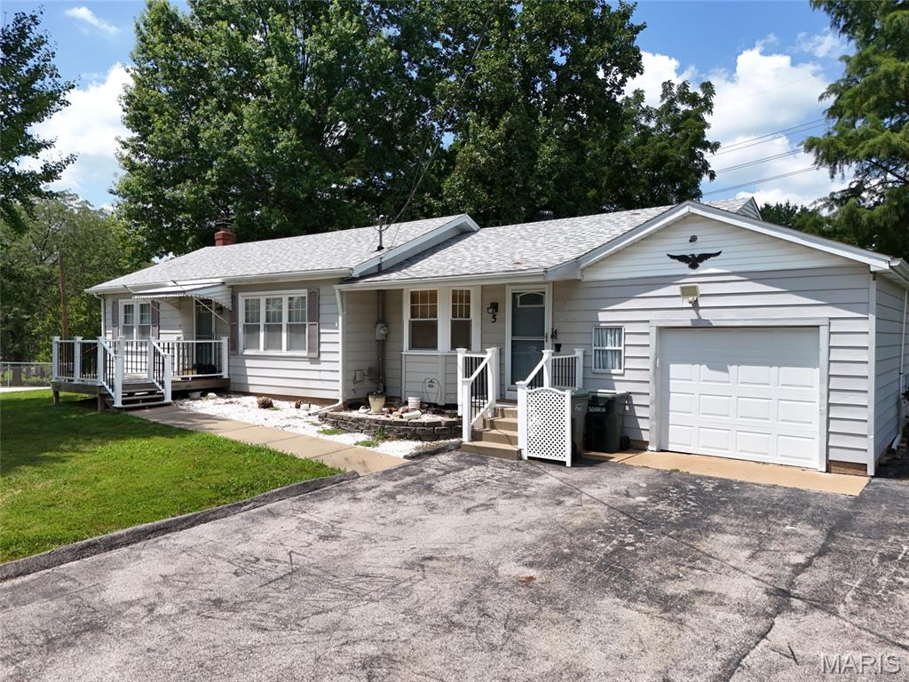 Court Anthony - Residential