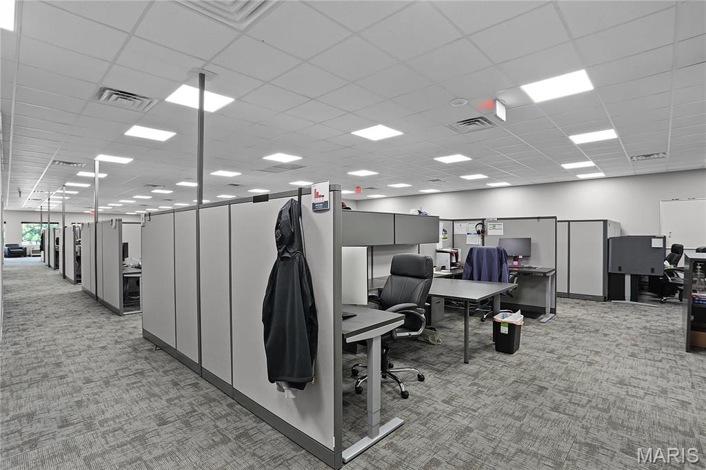 The Orchards Complex - Commercial Lease