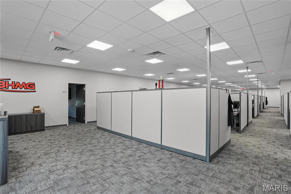 The Orchards Complex - Commercial Lease