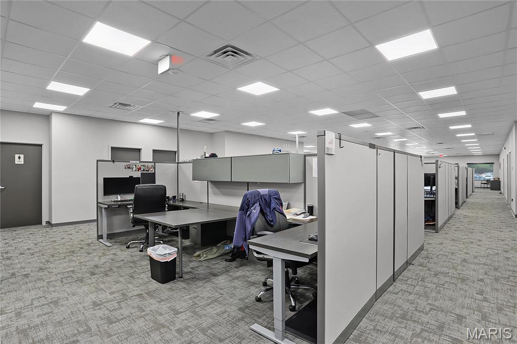 The Orchards Complex - Commercial Lease