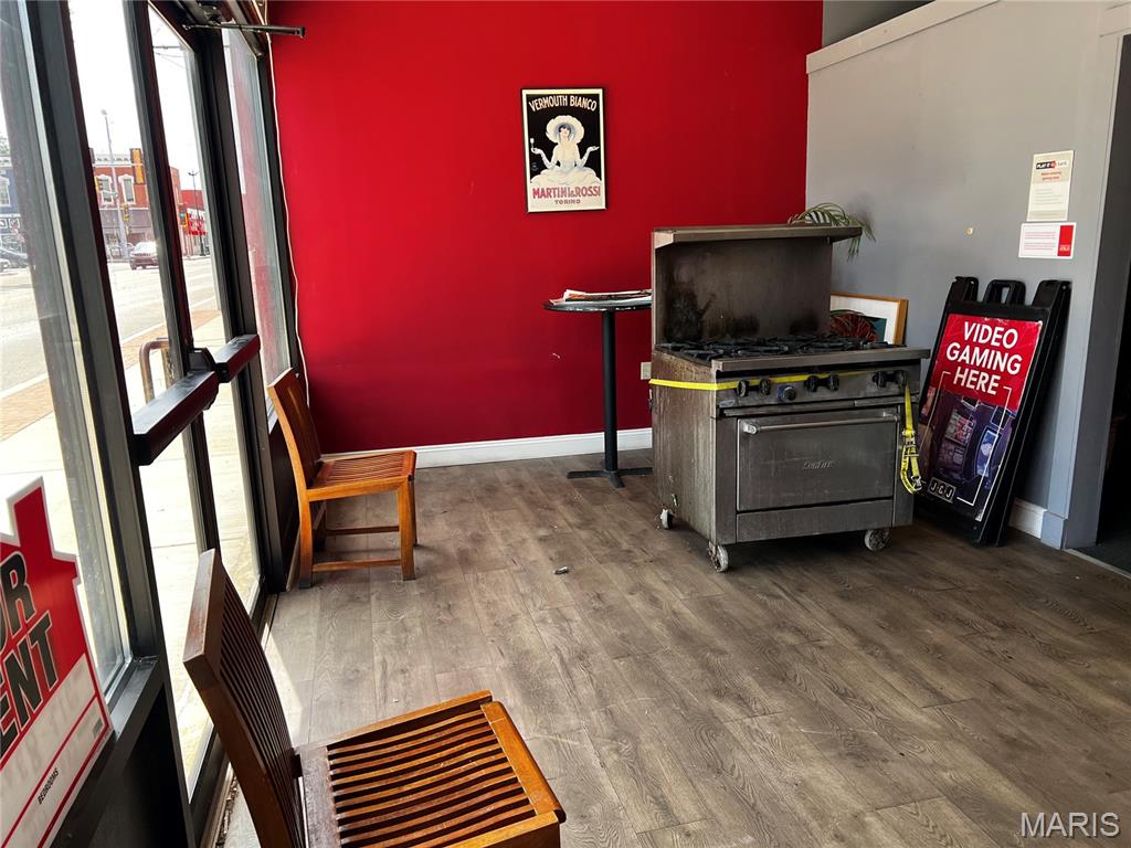 Litchfield - Commercial Sale