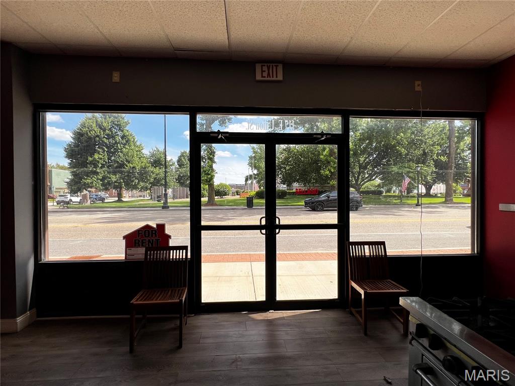 Litchfield - Commercial Sale