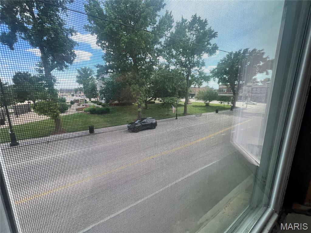 Litchfield - Commercial Sale