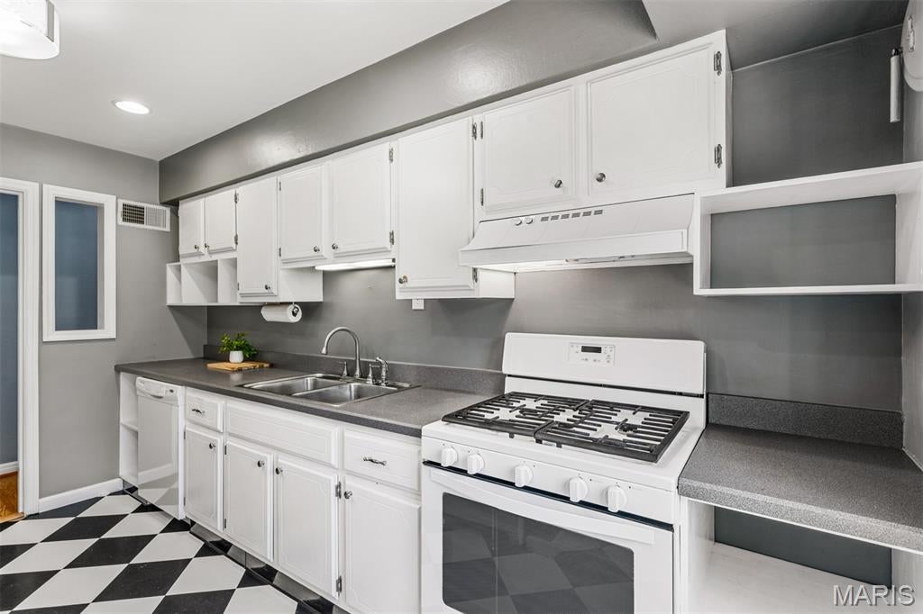 Glen Oaks - Residential