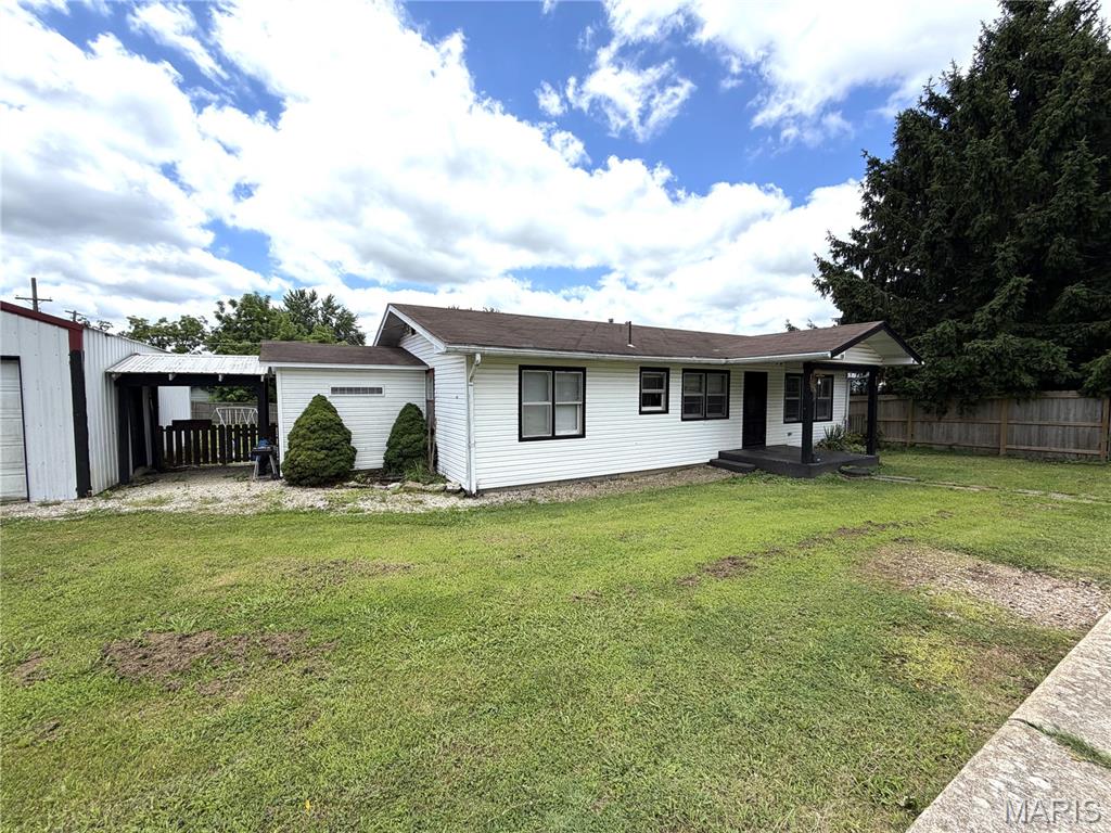 :Home in the Heart of Mountain View, MO $179,900 Conveniently located within walking distance of downtown Mountain View, schools, shopping, restaurants, the hospital, and more, this beautifully renovated 3-bedroom, 1 full bath, and 2 1/2 baths-offers comfort, space, and convenience. The spacious master suite features a private half bath and a large walk-in closet, creating a relaxing retreat. The updated kitchen provides ample butcher block counters, and lots of cabinet space, making meal preparation and entertaining a breeze. With propane oven and large refrigerator. A welcoming breezeway connects the home to the attached two-car garage, offering added functionality and convenience. Step outside to enjoy the large, fenced backyard with plenty of room for children, pets, gardening, or outdoor gatherings. Whether you're looking for a family home or a property close to all the amenities Mountain View has to offer, this move-in-ready home is one you won't want to miss. $179,900