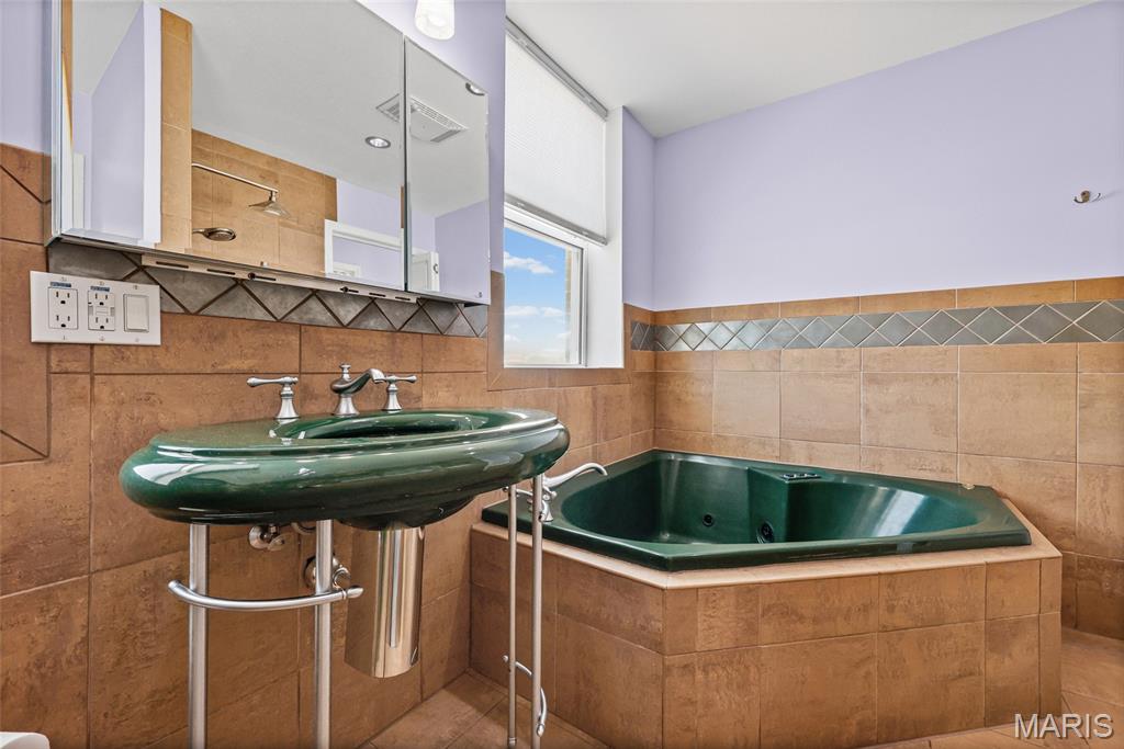 Shaws Garden Add - Residential Income
