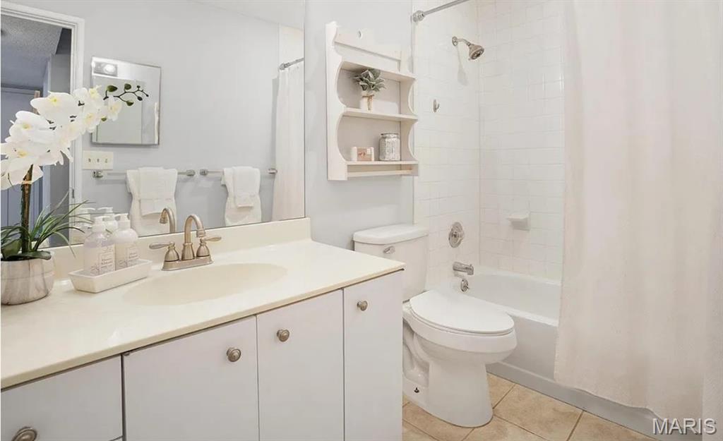 Beau Jardin Twnhms A Condo Amd - Residential