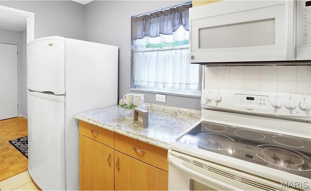 Beau Jardin Twnhms A Condo Amd - Residential