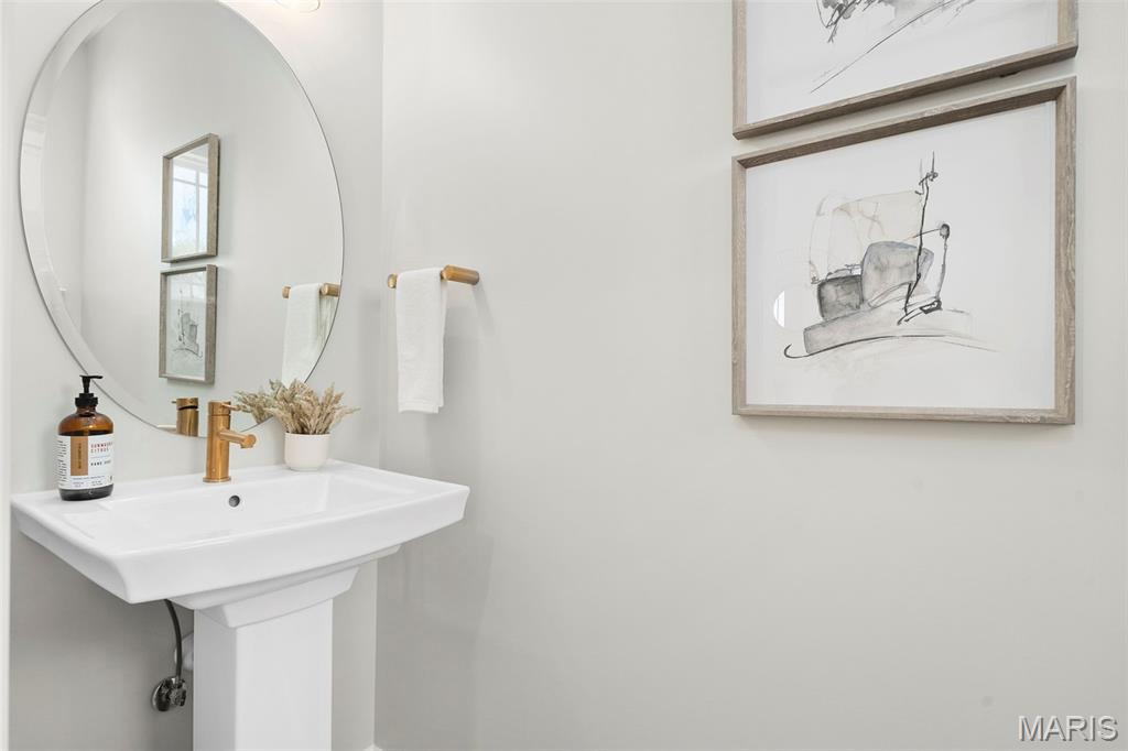 The Pointe @ Brightleaf Orchard Villas - Residential