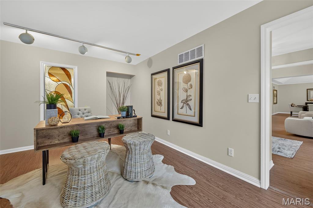 Baywood Villages Condo Ph Three - Residential