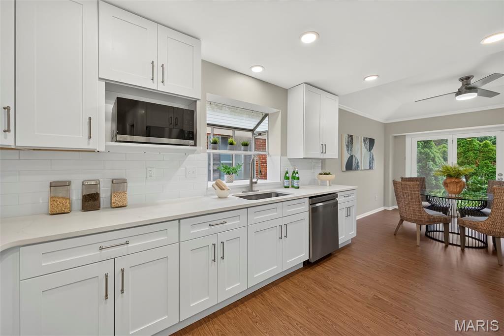 Baywood Villages Condo Ph Three - Residential