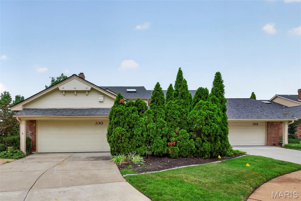 Baywood Villages Condo Ph Three - Residential