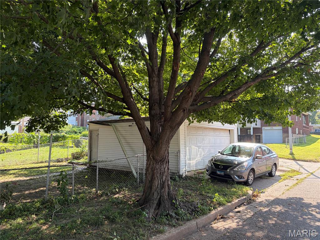 Carondelet Park Add - Residential Income