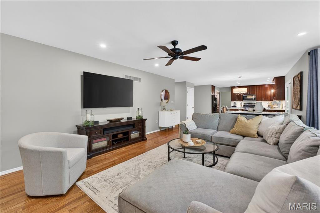 New England Village 6B - Residential