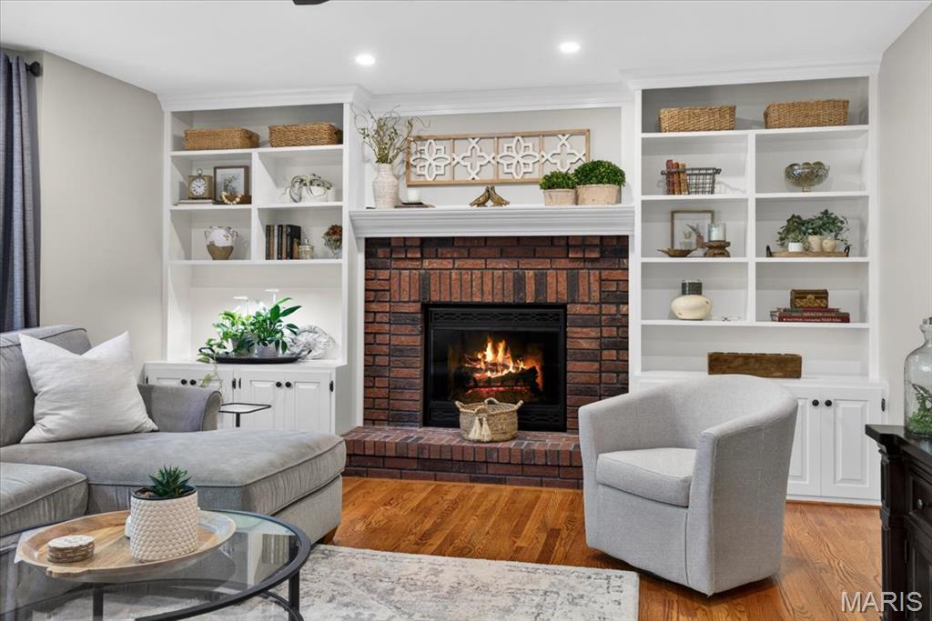 New England Village 6B - Residential