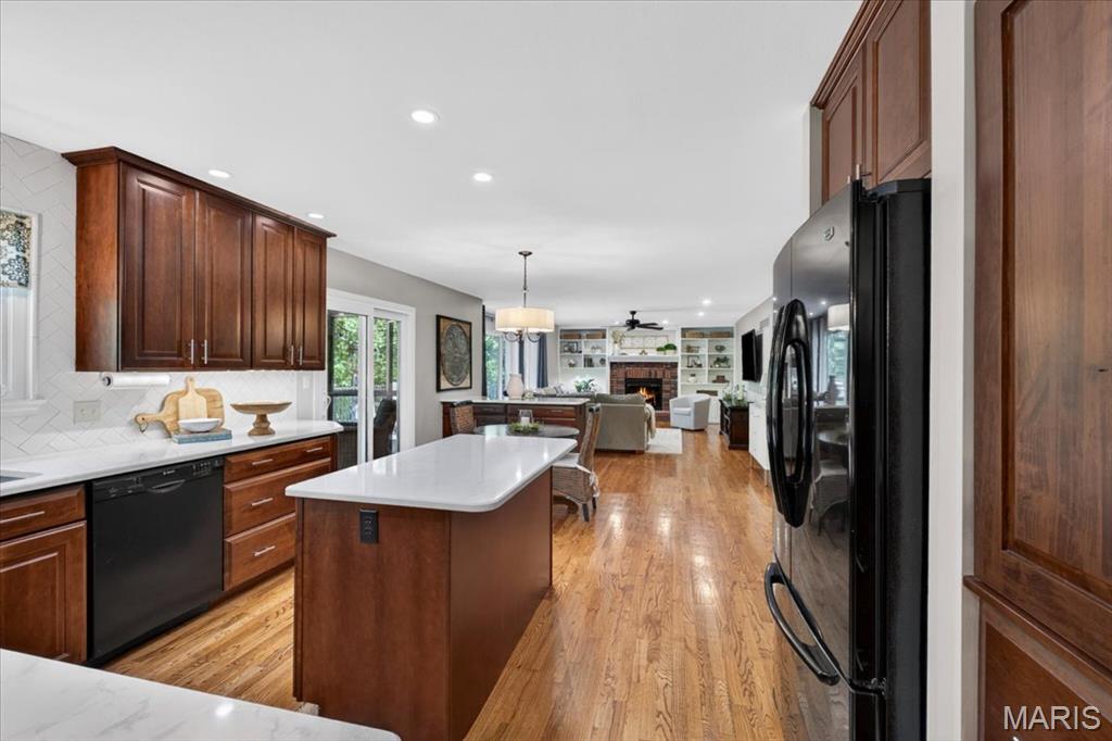New England Village 6B - Residential