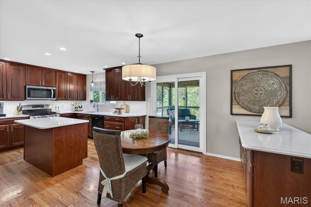 New England Village 6B - Residential