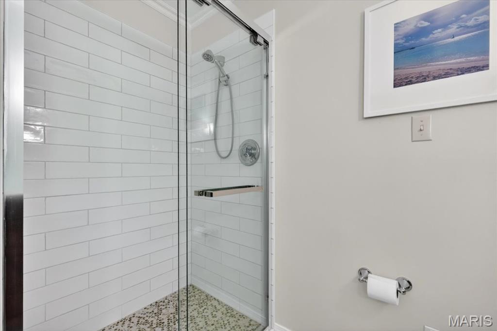 New England Village 6B - Residential