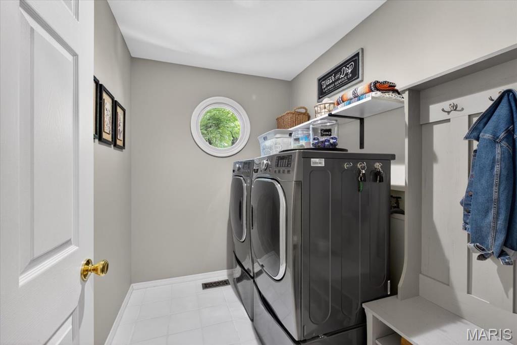 New England Village 6B - Residential