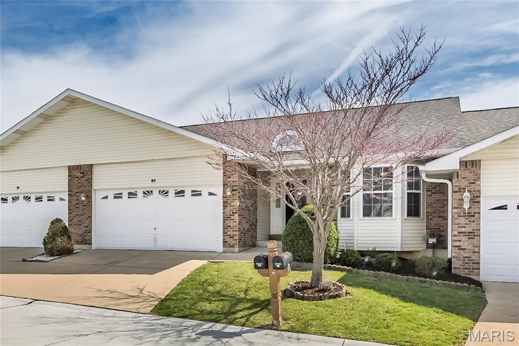 Rare opportunity to own a charming move-in ready Villa with Lake St Louis amenities.  This 3 Bedroom Villa has 3 Full Bath, New Carpeting, Fresh Paint, and timeless quartz counters.  This is truly a move-in ready home with a large Great Room with Dining Zone, a Breakfast Room that leads to the large entertainment deck with stairs down to the terrace and common ground beyond. Property will be open this Saturday 28th and Sunday 29th.  This is easy to see and so easy to love with all that Lake St Louis presents.  A life changing low maintenance property ready for your next chapter.  Low Villa Fee of $235 monthly and Lake St Louis Association is $650 per year. Enjoy!
