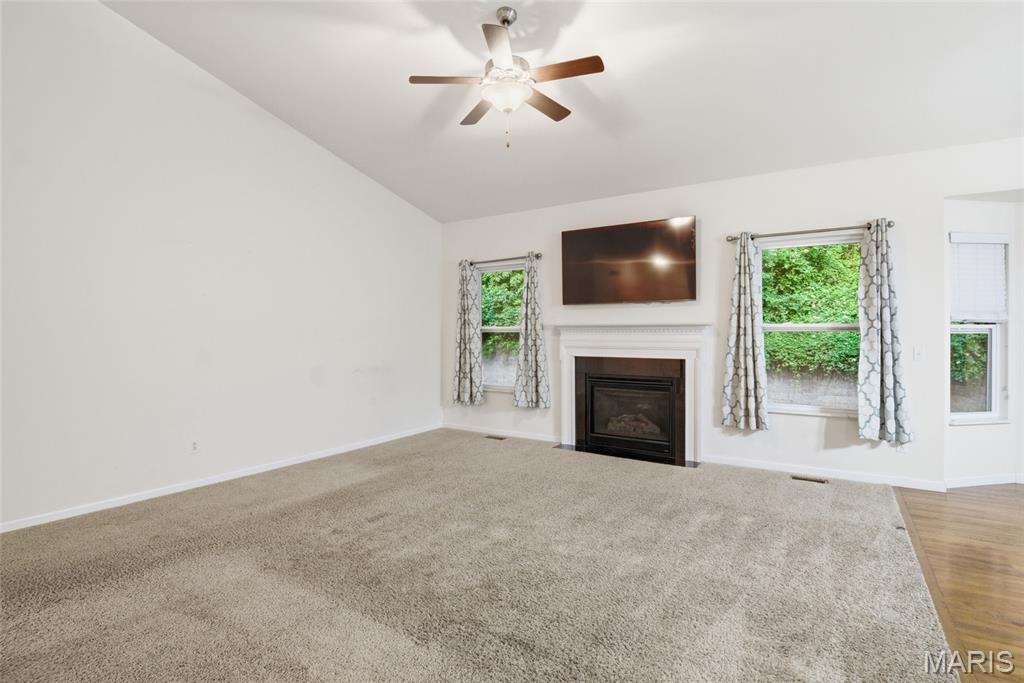 Columbia Lakes Iv - Residential