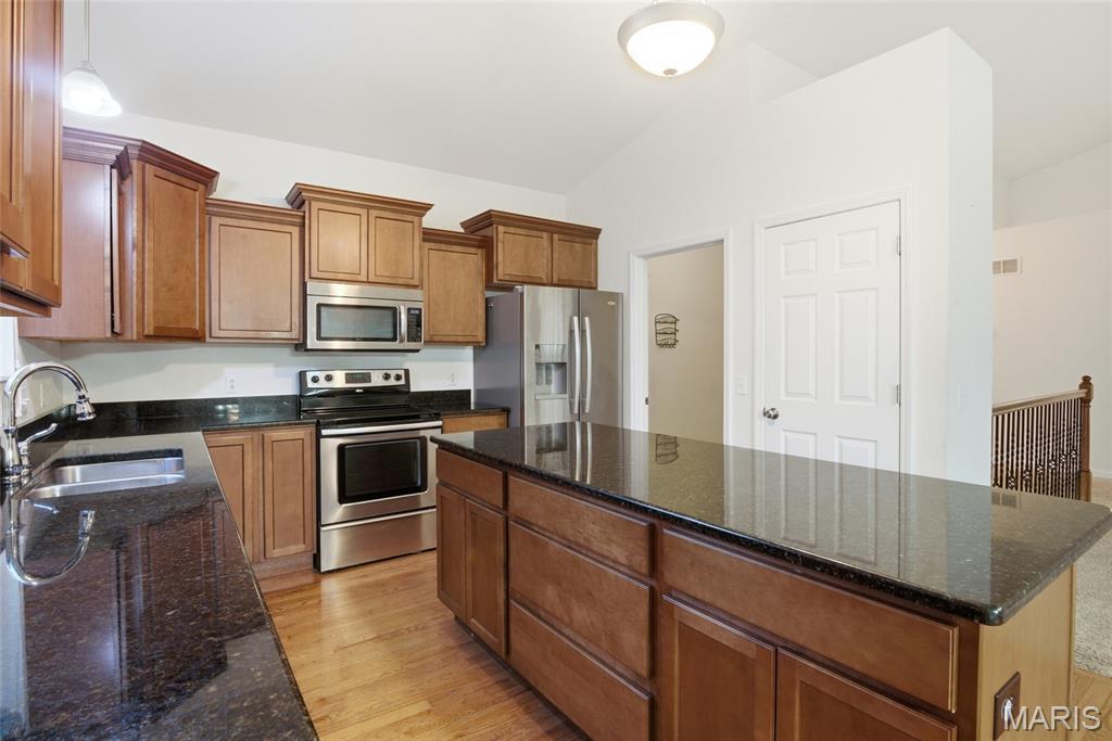 Columbia Lakes Iv - Residential