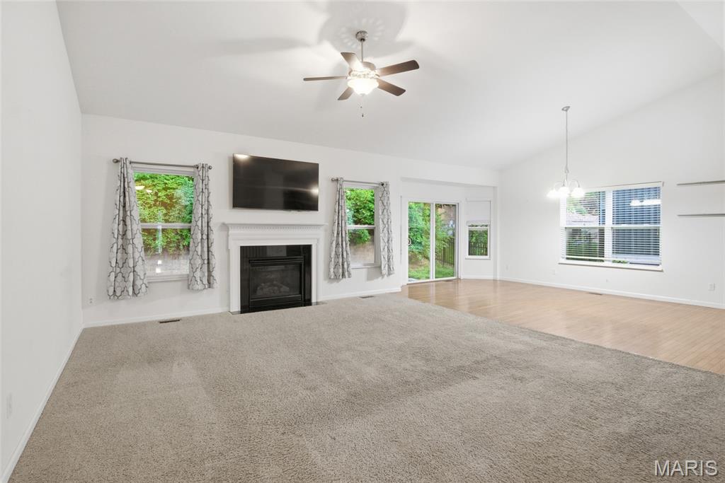 Columbia Lakes Iv - Residential
