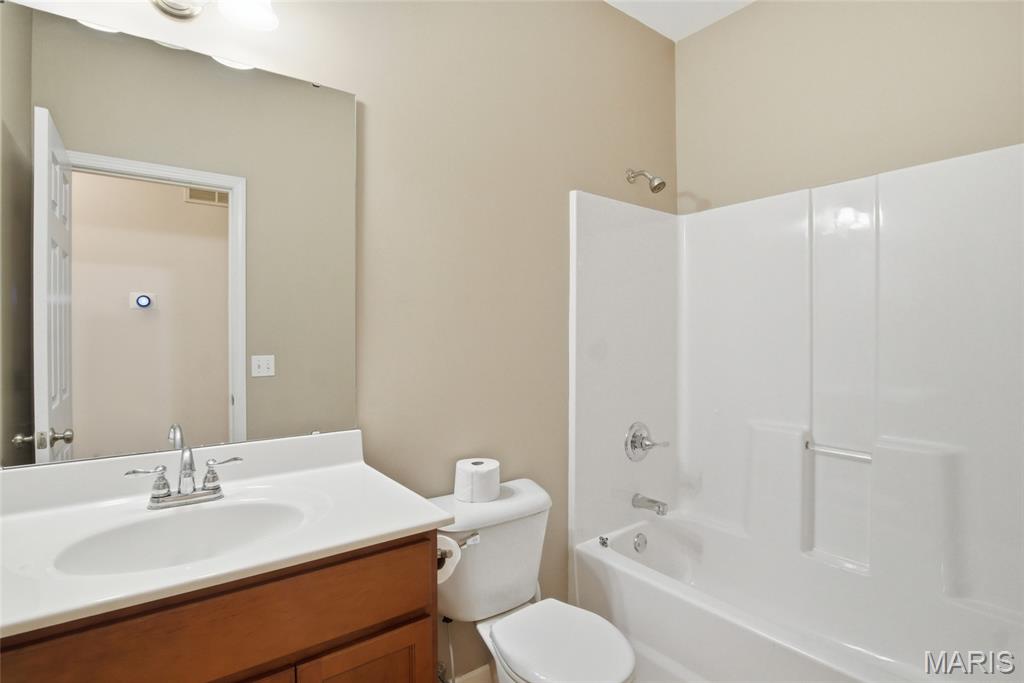 Columbia Lakes Iv - Residential