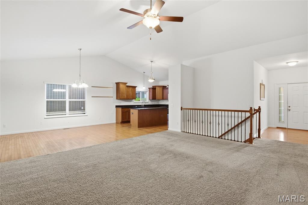Columbia Lakes Iv - Residential