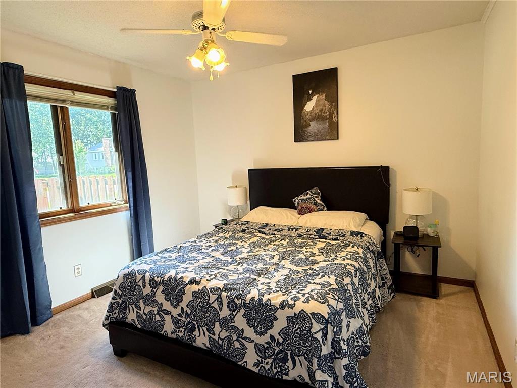 Lincoln Estates Condominiums - Residential