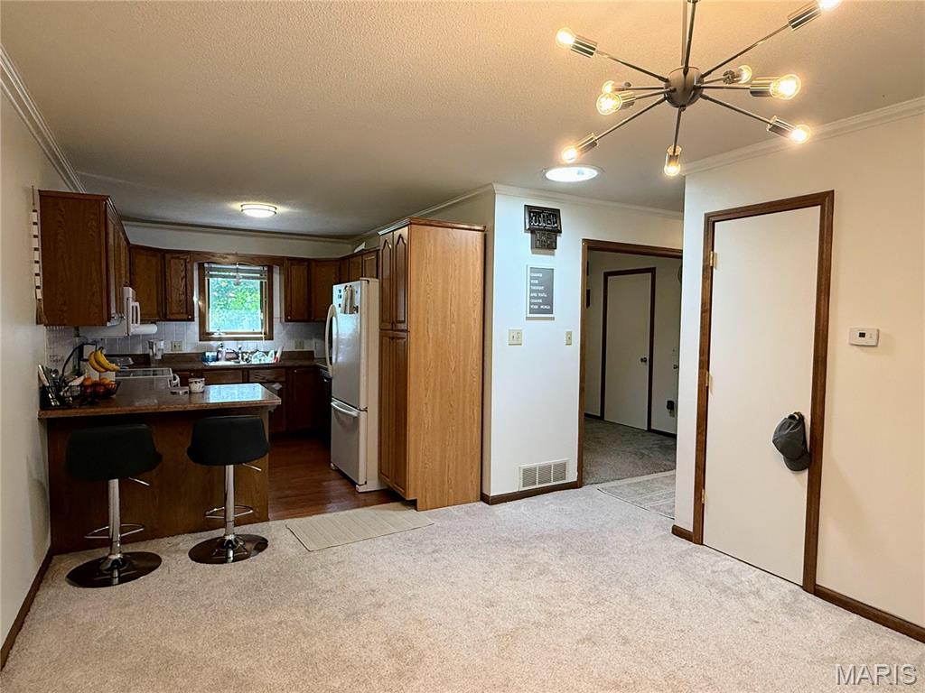 Lincoln Estates Condominiums - Residential