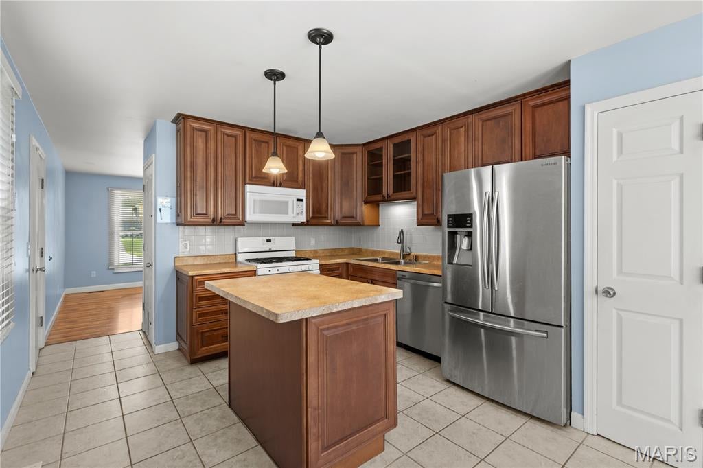 Meadowpark #2 - Residential Lease