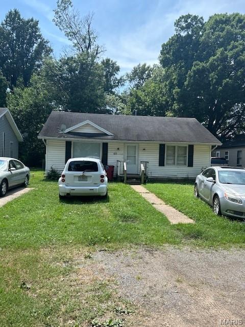 If you are looking for an investment property or a home that requires some TLC, this home is ready for your renovations.  Priced to sell quickly, schedule your viewing today!
