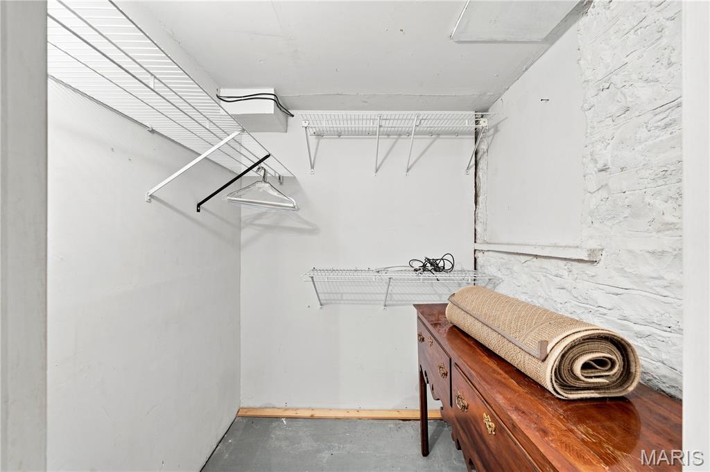 Lindell Add - Residential Income